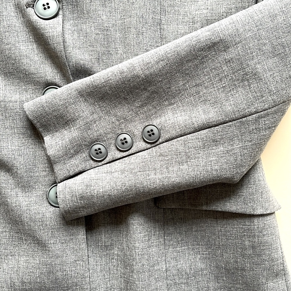 Gray jacket - Picture 3 of 12